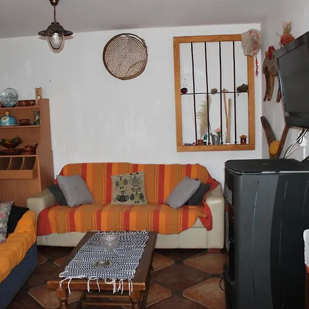 La Chimenea De Soria I Y I I Country house *
