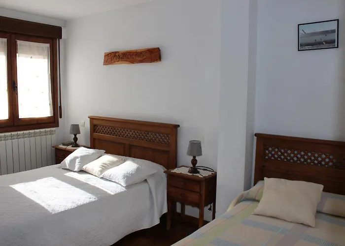 La Chimenea De Soria I Y I I *